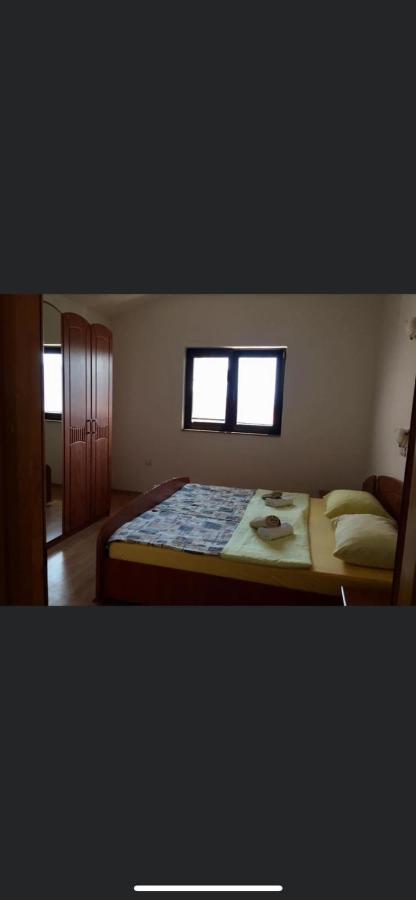 Piano Apartment โลปาร์ ภายนอก รูปภาพ
